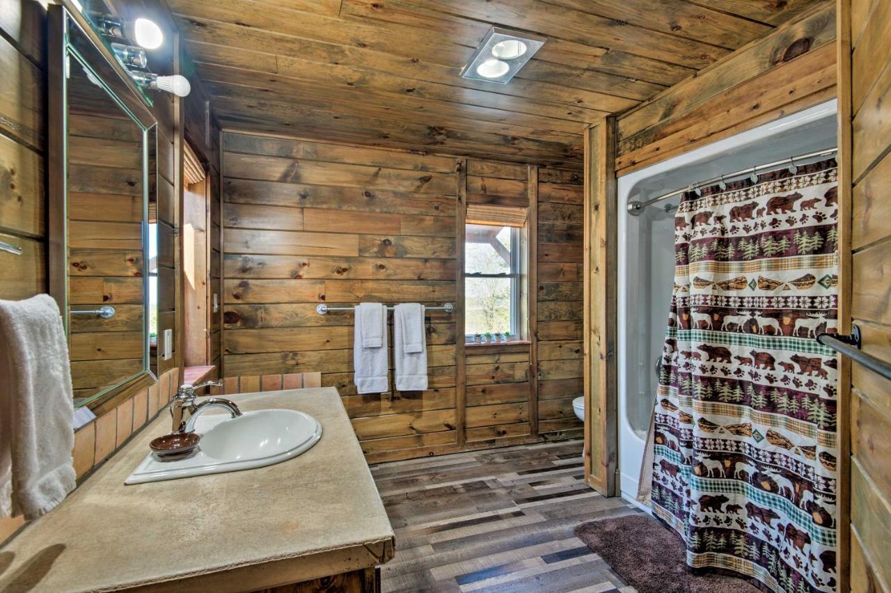 Broken Bow Mountaintop Home With Hot Tub! Eksteriør billede